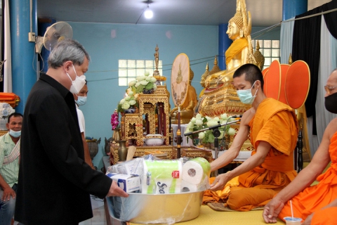ไฟล์แนบ กปภ.ข.๓ ร่วมถวายเทียนจำพรรษาและทอดผ้าป่าสามัคคี พร้อมมอบทุนการศึกษาให้กับโรงเรียนวัดบ้านหม้อ (ประชารังษี)