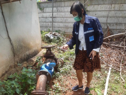 ไฟล์แนบ การประปาส่วนภูมิภาคสาขากระบี่ ดำเนินการตามแผนงานบริการและควบคุมน้ำสูญเสีย สุ่มตรวจมาตรวัดน้ำขนาดใหญ่  