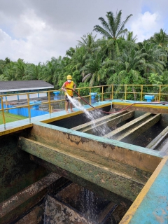 ไฟล์แนบ  การประปาส่วนภูมิภาคสาขาคลองท่อมดำเนินการล้างถังตกตะกอน โรงกรองน้ำคลองท่อม