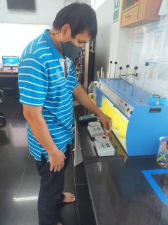 ไฟล์แนบ กปภ.สาขากำแพงเพชร สร้างความมั่นใจตรวจสอบคุณภาพน้ำประปาในระบบจำหน่าย ตั้งแต่โรงกรองน้ำ - ทุกมิเตอร์  เพื่อให้ลูกค้ามีน้ำใช้แบบคุณภาพคับแก้ว เพราะลูกค้าคือคนสำคัญ