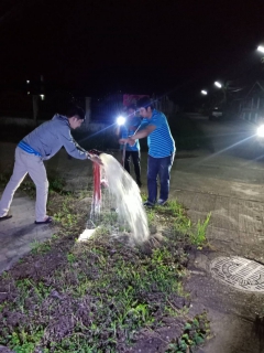 ไฟล์แนบ กปภ.สาขากำแพงเพชร ออกระบายตะกอนในเส้นท่อตั้งแต่แหล่งน้ำจนถึงบ้านลูกค้า พื้นที่จ่ายน้ำสถานีผลิต-จ่ายหนองปลิง