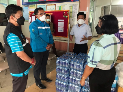 ไฟล์แนบ กปภ.สาขาคลองหลวง มอบน้ำดื่มบรรจุขวด, หน้ากากอนามัย, แอลกอฮอล์, แอลกอฮอล์เจล และชุด PPE ให้แก่โรงพยาบาลสนามเทศบาลคลองหลวง