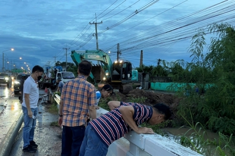 ไฟล์แนบ รองผู้ว่าการ กปภ. ลงพื้นที่ตรวจสอบสถานการณ์อุทกภัยพื้นที่ จ.ชัยภูมิ