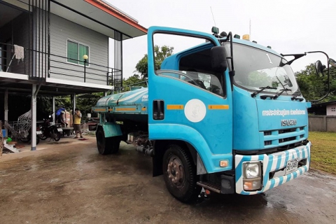 ไฟล์แนบ กปภ.สาขาชัยภูมิ นำรถบรรทุกน้ำให้บริการประชาชนที่ได้รับผลกระทบจากเหตุการณ์น้ำท่วม