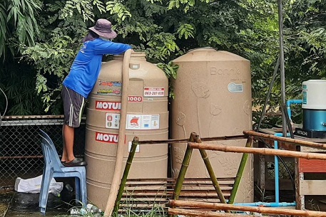 ไฟล์แนบ กปภ.สาขาชัยภูมิ นำรถบรรทุกน้ำให้บริการประชาชนที่ได้รับผลกระทบจากเหตุการณ์น้ำท่วม