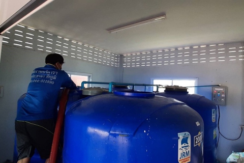 ไฟล์แนบ กปภ.สาขาชัยภูมิ นำรถบรรทุกน้ำให้บริการประชาชนที่ได้รับผลกระทบจากเหตุการณ์น้ำท่วม