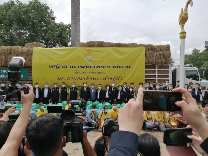 ไฟล์แนบ เมื่อวันที่ 26 ก.ย.64  กปภ.สาขาสุโขทัยและกปภ.สาขาศรีสำโรง ร่วมมอบน้ำดื่มบรรจุดขวดตราสัญลักษณ์กปภ.ให้ประชาชนร่วมงาน ณ วัดบ้านซ่าน ตำบลบ้านซ่าน อำเภอศรีสำโรง จังหวัดสุโขทัย โดยพลเอกประยุทธ์ จันทร์โอชา น