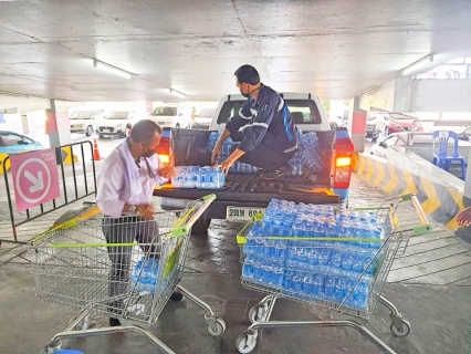 ไฟล์แนบ กปภ.สาขาระยอง มอบน้ำดื่มบรรจุขวดแก่จุดบริการฉีดวัคซีนโควิด-19 โรงพยาบาลระยอง ณ ศูนย์การค้าแพชชั่น ช้อปปิ้งเดสติเนชั่น