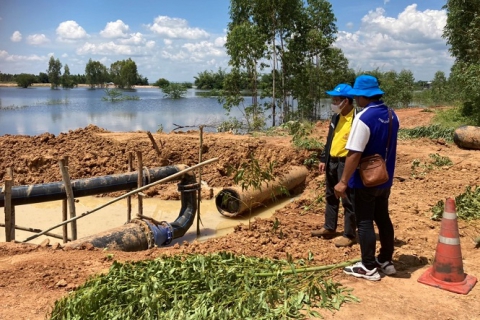 ไฟล์แนบ ผอ.กปภ.ข.6 ลงพื้นที่ติดตามสถานการณ์ท่วม กปภ.สาขาในสังกัด 