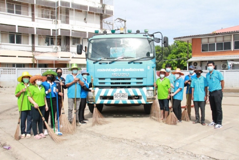 ไฟล์แนบ กปภ.สาขาชัยภูมิ สนับสนุนรถบรรทุกน้ำล้างพื้นหลังเหตุอุทกภัยคลี่คลาย