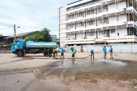 ไฟล์แนบ กปภ.สาขาชัยภูมิ สนับสนุนรถบรรทุกน้ำล้างพื้นหลังเหตุอุทกภัยคลี่คลาย