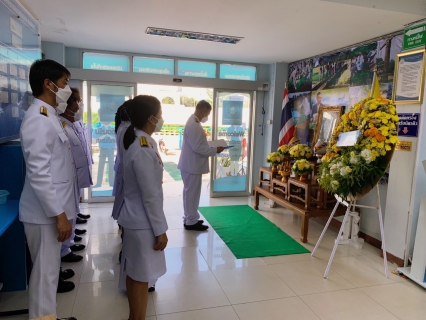 ไฟล์แนบ การประปาส่วนภูมิภาคสาขาสงขลา จัดพิธีวางพวงมาลา เนื่องในวันคล้ายวันสวรรคต พระบาทสมเด็จพระบรมชนกาธิเบศร มหาภูมิพลอดุลยเดชมหาราช บรมนาถบพิตร