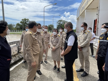 ไฟล์แนบ กปภ.สาขาจันทบุรี กปภ.สาขาขลุง และ กปภ.สาขาตราด ร่วมให้ต้อนรับ นายสุทธิพงษ์ จุลเจริญ ปลัดกระทรวงมหาดไทย ลงพื้นที่ตรวจติดตามสถานการณ์อุทกภัย และมอบถุงยังชีพให้กับผู้ประสบภัยในจังหวัดจันทบุรี