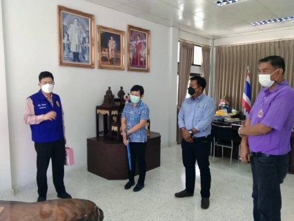 ไฟล์แนบ ผู้จัดการการประปาส่วนภูมิภาคสาขาอ่าวลึก เข้ารายงานตัว พร้อมมอบของที่ระลึก แก่นายวินัย ดินแดง นายอำเภอปลายพระยา