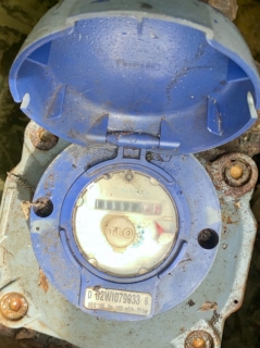 ไฟล์แนบ การประปาส่วนภูมิภาคสาขากระบี่ ดำเนินการตามแผนงานบริการและควบคุมน้ำสูญเสีย สุ่มตรวจมาตรวัดน้ำขนาดใหญ่