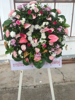 ไฟล์แนบ ในวันเสาร์ที่ ๒๓ ตุลาคม ๒๕๖๔ การประปาส่วนภูมิภาคสาขากาญจนดิษฐ์ โดยนายสุรพงศ์ สมหวัง ผู้จัดการการประปาส่วนภูมิภาคสาขากาญจนดิษฐ์ มอบหมายว่าที่ร้อยตรีสุพจน์  ศรีรักษ์ นายช่างเครื่องกล ๗ งานผลิต  เข้าร่วมพิธีวางพวงมาลา เพื่อน้อมรำลึกเนื่องในวันคล้ายวันสวรรคตพระบาทสมเด็จพระจุลจอมเกล้าเจ้าอยู่หัว รัชกาลที่ ๕ ในวันปิยมหาราช โดยมีว่าที่ร้อยโทสมชาย เรืองจันทร์ นายอำเภอกาญจนดิษฐ์ เป็นประธานพิธี  ณ บริเวณลานพระบรมราชานุสาวรีย์พระบาทสมเด็จพระจุลจอมเกล้าเจ้าอยู่หัว หน้าที่ว่าการอำเภอกาญจนดิษฐ์ จังหวัดสุราษฎร์ธานี
