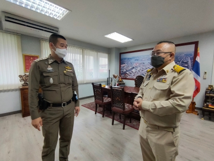 ไฟล์แนบ กปภ.สาขาสมุทรสาคร เข้าพบ ผู้กำกับการ สภ.เมืองสมุทรสาคร เพื่อรายงานตัวเนื่องในโอกาสที่ย้ายมาดำรงตำแหน่งใหม่