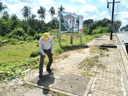 ไฟล์แนบ การประปาส่วนภูมิภาคสาขากระบี่ ดำเนินงานตามแผนบริหารจัดการน้ำสูญเสีย เดินหน้าลงพื้นที่ ถนนพิศาลภพ ตำบลปากน้ำ (DMA MM 03)  และพื้นที่ ตำบลคลองประสงค์ อำเภอเมืองกระบี่ จังหวัดกระบี่ เดินเท้าหาท่อแตกรั่ว พร้อมซ่อมปิดจุด เพื่อลดการเกิดน้ำสูญเสีย 