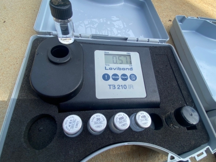 ไฟล์แนบ การประปาส่วนภูมิภาคสาขากระบี่ เข้าดำเนินการตรวจสอบคุณภาพน้ำประปา ณ โรงพยาบาลสนามแห่งที่ 3 โรงพยาบาลพลบดี (ม.การกีฬาแห่งชาติ วิทยาเขตกระบี่) ตำบลกระบี่ใหญ่ อำเภอเมืองกระบี่ จังหวัดกระบี่ 