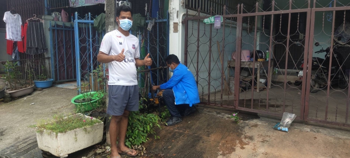 ไฟล์แนบ กปภ.สาขากำแพงเพชร สั่ง Mr.ประปาลุย!! ให้บริการถึงบ้านลูกค้าประทับใจดีเยี่ยม พ่วงด้วยปรับลดขนาดมาตรเพื่อรักษาผลประโยชน์ 