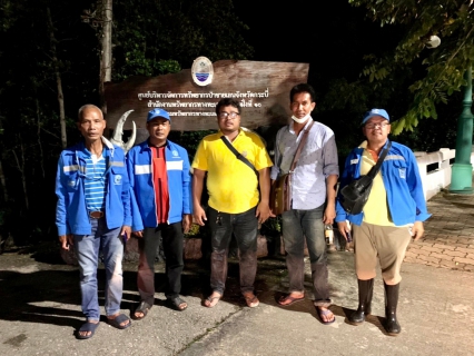 ไฟล์แนบ การประปาส่วนภูมิภาคสาขากระบี่ ดำเนินงานตามแผนบริหารจัดการน้ำสูญเสีย เดินหน้าลงพื้นที่ ถนนอุตรกิจตำบลปากน้ำ อำเภอเมืองกระบี่ จังหวัดกระบี่ เดินเท้าหาท่อแตกรั่ว ในช่วงเวลากลางคืน พร้อมซ่อมปิดจุด เพื่อลดการเกิดน้ำสูญเสีย 