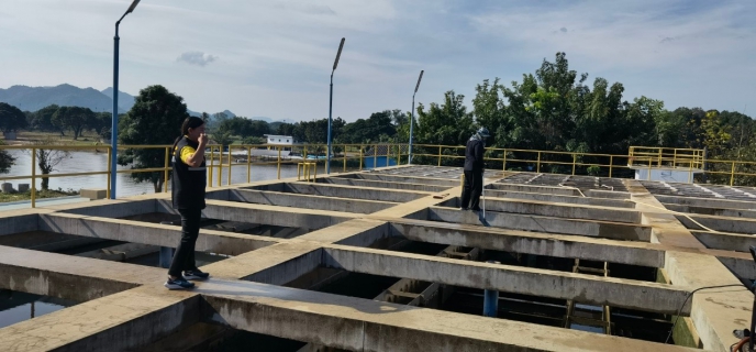 ไฟล์แนบ กปภ.สาขากาญจนบุรี ร่วมแรงร่วมใจล้างถังตกตะกอนเพื่อเพิ่มประสิทธิภาพด้านคุณภาพน้ำประปา 