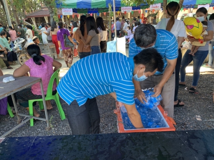 ไฟล์แนบ กปภ.สาขาพนมทวน ร่วมทำนุบำรุงพระพุทธศาสนา นำน้ำดื่มบรรจุขวดแจกจ่ายให้กับประชาชนที่มาร่วมงาน