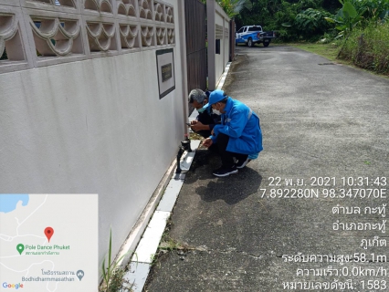 ไฟล์แนบ กปภ.สาขาภูเก็ต ลงพื้นที่สุ่มอ่านมาตรออนไลน์ ผ่านโปรแกรมระบบการจัดการสุ่มมาตรออนไลน์ในพื้นที่บริเวณหมู่บ้านสนามกอล์ฟภูเก็ตคันทรีคลับ ต.กะทู้ อ.กะทู้ จ.ภูเก็ต 