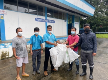 ไฟล์แนบ กปภ.สาขาเกาะสมุยมอบกระสอบบรรจุสารเคมี จำนวน 50 กระสอบ ให้กับหมวดทางหลวงเกาะสมุย 