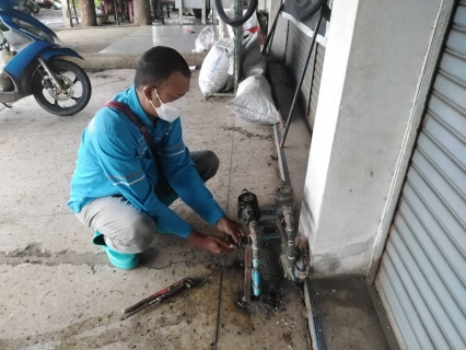 ไฟล์แนบ วันจันทร์ที่ 29 พฤศจิกายน 2564 การประปาส่วนภูมิภาคสาขากาญจนดิษฐ์ โดยนายสุรพงศ์ สมหวัง ผู้จัดการ กปภ.สาขากาญจนดิษฐ์ มอบหมายคณะกรรมการลดน้ำสูญเสียเชิงพาณิชย์ในการตรวจสอบและทดสอบมาตร 0 คิว พื้นที่ตำบลกะแดะ ตำบลท่าทองใหม่ ตำบลทุ่งกง อำเภอกาญจนดิษฐ์  เพื่อลดน้ำสูญเสียในระบบจำหน่ายและเพิ่มน้ำจำหน่ายต่อไป