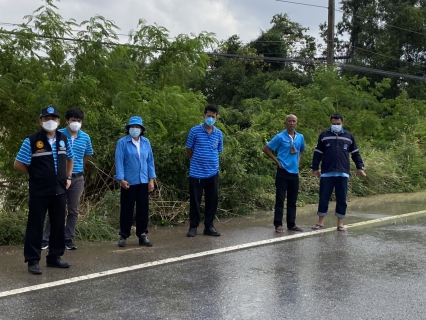 ไฟล์แนบ นายประทีป กุศลวัฒนะ ผู้อำนวยการการประปาส่วนภูมิภาค เขต 4 มอบหมายให้ นายสิงหชัย  อินทพิชัย ผู้ช่วยผู้อำนวยการการประปาส่วนภูมิภาค เขต 4 และ นายศักดิ์ชัย  ธิบาย หัวหน้างานน้ำสูญเสีย การประปาส่วนภูมิภาค เขต 4 ลงพื้นที่ติดตามท่อส่งน้ำ ขนาด 225 มม. แตกฉุกเฉิน เนื่องจากสถานการณ์อุทกภัย ในพื้นที่อำเภอไชยา