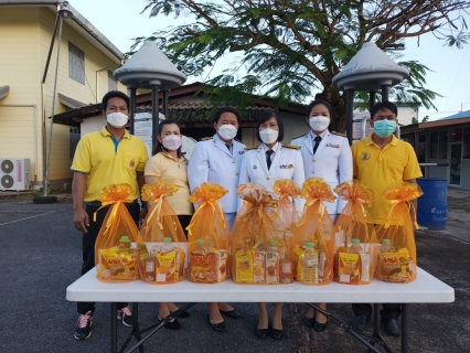ไฟล์แนบ กปภ.สาขาคลองท่อม เข้าร่วมพิธีทำบุญตักบาตรถวายเป็นพระราชกุศล เนื่องในวันคล้ายวันพระบรมราชสมภพ พระบาทสมเด็จพระบรมชนกาธิเบศร มหาภูมิพลอดุลยเดชมหาราช บรมนาถบพิตร วันชาติ และวันพ่อแห่งชาติ