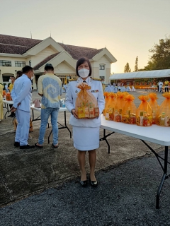 ไฟล์แนบ กปภ.สาขาคลองท่อม เข้าร่วมพิธีทำบุญตักบาตรถวายเป็นพระราชกุศล เนื่องในวันคล้ายวันพระบรมราชสมภพ พระบาทสมเด็จพระบรมชนกาธิเบศร มหาภูมิพลอดุลยเดชมหาราช บรมนาถบพิตร วันชาติ และวันพ่อแห่งชาติ