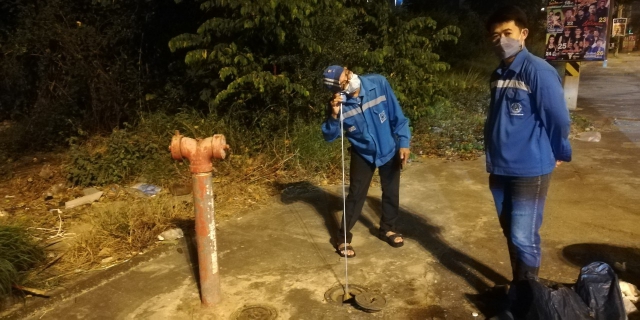 ไฟล์แนบ กปภ.สาขากาญจนบุรี ลงพื้นที่ ทำ Step Test ค้นหาท่อแตกรั่ว ลดปัญหาการเกิดน้ำสูญเสีย 