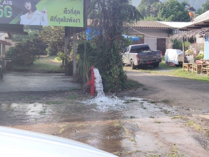 ไฟล์แนบ การประปาส่วนภูมิภาคสาขาตะกั่วป่า ดำเนินการตามแผนงานบริการและควบคุมน้ำสูญเสีย โบล์วน้ำเพื่อระบายตะกอนในเส้นท่อ 
