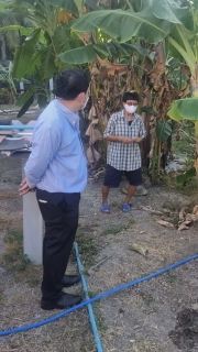 ไฟล์แนบ กปภ.สาขาสมุทรสงคราม ลงพื้นที่ตรวจสอบแรงดันน้ำประปาและเยี่ยมเยือนลูกค้า ณ บริเวณ หมู่ที่ 4 ตำบลแหลมใหญ่ 