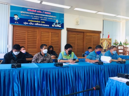 ไฟล์แนบ   วันพุธที่  26 มกราคม  พ.ศ. 2565 นายพรพจน์ ฑีฆายุ ผจก.กปภ.สาขาลำพูน พร้อมด้วยหัวหน้างานและพนักงานในสังกัด จัดกิจกรรมสนทนายามเช้า (Morning Talk) ครั้งที่  4/2565  ประจำเดือน มกราคม  2565  ติดตามผลการดำเนินงานด้านต่างๆพร้อมร่วมกันแลกเปลี่ยนความคิดเห็นและข้อเสนอแนะเกี่ยวกับการดำเนินงานทั้งภายในและภายนอกองค์กร หารือปัญหาอุปสรรคในการทำงาน วางแผนกิจกรรมตามโครงการ " ลดค่าติดตั้ง 10% ตั้งแต่วันที่ 1 ม.ค. - 28 ก.พ.65 เพื่อออกให้บริการประชาชนในสถานการณ์โควิด-19   พร้อมทั้งกำชับเรื่องการฉีดวัคซีน เพื่อป้องกันโรคระบาดโควิด 2019 