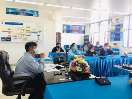 ไฟล์แนบ   วันพุธที่  26 มกราคม  พ.ศ. 2565 นายพรพจน์ ฑีฆายุ ผจก.กปภ.สาขาลำพูน พร้อมด้วยหัวหน้างานและพนักงานในสังกัด จัดกิจกรรมสนทนายามเช้า (Morning Talk) ครั้งที่  4/2565  ประจำเดือน มกราคม  2565  ติดตามผลการดำเนินงานด้านต่างๆพร้อมร่วมกันแลกเปลี่ยนความคิดเห็นและข้อเสนอแนะเกี่ยวกับการดำเนินงานทั้งภายในและภายนอกองค์กร หารือปัญหาอุปสรรคในการทำงาน วางแผนกิจกรรมตามโครงการ " ลดค่าติดตั้ง 10% ตั้งแต่วันที่ 1 ม.ค. - 28 ก.พ.65 เพื่อออกให้บริการประชาชนในสถานการณ์โควิด-19   พร้อมทั้งกำชับเรื่องการฉีดวัคซีน เพื่อป้องกันโรคระบาดโควิด 2019 