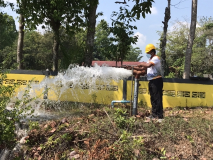 ไฟล์แนบ วันพฤหัสบดีที่ 27 มกราคม พ.ศ. 2565 การประปาส่วนภูมิภาคสาขากาญจนดิษฐ์  ภายใต้การบริหารงานโดย  นายสุรพงศ์ สมหวัง   มอบหมายให้ทีมงานผลิต ดำเนินการเปิดล้างตะกอนระบายในเส้นท่อจ่ายน้ำ (Blow off) ผ่านหัวดับเพลิง โดยลงพื้นที่บริเวณพื้นที่ตำบลปากแพรก อำเภอดอนสัก จังหวัดสุราษฎร์ธานี  ทั้งนี้เป็นการปฏิบัติตามแผนโครงการจัดการน้ำสะอาด (WSP) เพื่อให้น้ำประปามีคุณภาพตามเกณฑ์มาตรฐานของ กปภ. และเป็นการสร้างความมั่นใจในคุณภาพน้ำประปา อีกทั้งเป็นการสร้างความสัมพันธ์ที่ดีในการบริการแก่ผู้ใช้น้ำ  อ่านต่อที่