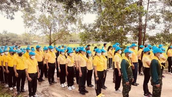 ไฟล์แนบ การประปาส่วนภูมิภาคสาขาชุมพร ดำเนินกิจกรรม CSR จิตอาสาพัฒนากำจัดผักตบชวา พร้อมสนับสนุนน้ำดื่มบรรจุขวดตราสัญลักษณ์ กปภ. ณ บริเวณสะพานไม้เคี่ยม โครงการพื้นที่หนองใหญ่ ตามพระราชดำริ ตำบลบางลึก อำเภอเมืองชุมพร จังหวัดชุมพร
