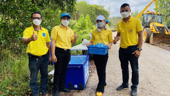 ไฟล์แนบ การประปาส่วนภูมิภาคสาขาชุมพร ดำเนินกิจกรรม CSR จิตอาสาพัฒนากำจัดผักตบชวา พร้อมสนับสนุนน้ำดื่มบรรจุขวดตราสัญลักษณ์ กปภ. ณ บริเวณสะพานไม้เคี่ยม โครงการพื้นที่หนองใหญ่ ตามพระราชดำริ ตำบลบางลึก อำเภอเมืองชุมพร จังหวัดชุมพร