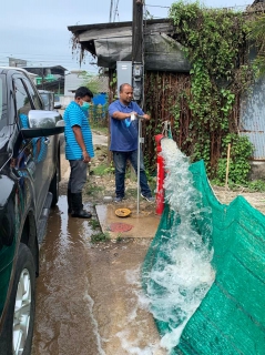 ไฟล์แนบ กปภ.สาขาระนอง รักษาคุณภาพน้ำประปาใสสะอาด ดำเนินการตามแผนระบายตะกอนในเส้นท่อ