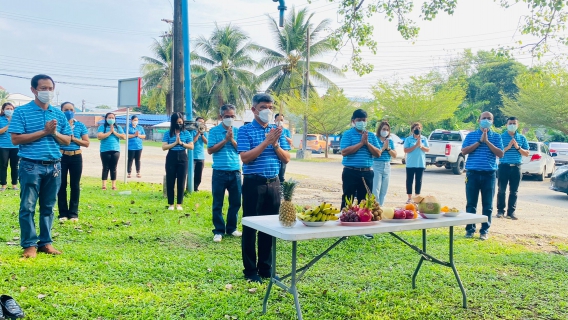 ไฟล์แนบ การประปาส่วนภูมิภาคสาขาชุมพร จัดพิธีสักการะบูชาพระแม่ธรณีวิสุทธิสรรพสักขีบารมีธำรงชล ศาลพระภูมิเจ้าที่และสิ่งศักดิ์สิทธิ์ เนื่องในโอกาสวันคล้ายวันสถาปนา กปภ.ครบรอบ 43 ปี