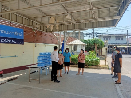 ไฟล์แนบ กปภ.สาขาท่ามะกา สนับสนุนน้ำดื่มบรรจุขวดตราสัญลักษณ์ กปภ. จำนวน 1,000 ขวด ให้กับโรงพยาบาลมะการักษ์ ตำบลท่ามะกา อำเภอท่ามะกา จังหวัดกาญจนบุรี เพื่อใช้ในการปฏิบัติภารกิจ ศูนย์พักคอย  วันพฤหัสบดี ที่ 21 เมษายน 2565
