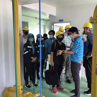 ไฟล์แนบ กปภ.สาขาภูเก็ต  นำคณะผู้แทนจาก Wise และสภาน้ำแห่งเมืองมิลวอกี เข้าเยี่ยมชมระบบบำบัดน้ำเสียของเทศบาลเมืองป่าตอง พร้อมดูกระบวนการผลิตน้ำประปาที่สถานีผลิตน้ำคลองกะทะ แหล่งน้ำดิบคลองกะทะ และระบบผลิตน้ำประปาจากบริษัท ซุปเปอร์ วอเตอร์ จำกัด