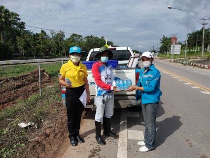 ไฟล์แนบ การประปาส่วนภูมิภาคสาขาชุมพร สนับสนุนน้ำดื่มบรรจุขวดตราสัญลักษณ์ ในกิจกรรม"รวมใจไทย ปลูกต้นไม้ เพื่อแผ่นดิน" จังหวัดชุมพร เนื่องในวันต้นไม้ประจำปีของชาติ พ.ศ.2565