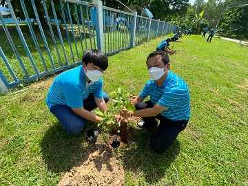 ไฟล์แนบ การประปาส่วนภูมิภาคสาขาพยุหะคีรี จัดกิจกรรมปลูกต้นไม้ ภายใต้ชื่อ "โครงการ กปภ.ปลูกป่าเพื่อแผ่นดินเทิดพระเกียรติพระบาทสมเด็จพระบรมชนกาธิเบศร มหาภูมิพลอดุลยเดชมหาราช บรมนาถบพิตร ปี 2565 Fathers Land