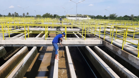 ไฟล์แนบ กปภ.สาขาสมุทรสาคร รวมพลังสามัคคีร่วมใจดำเนินการล้างถังตกตะกอน ณ สถานีผลิตน้ำโพธาราม  