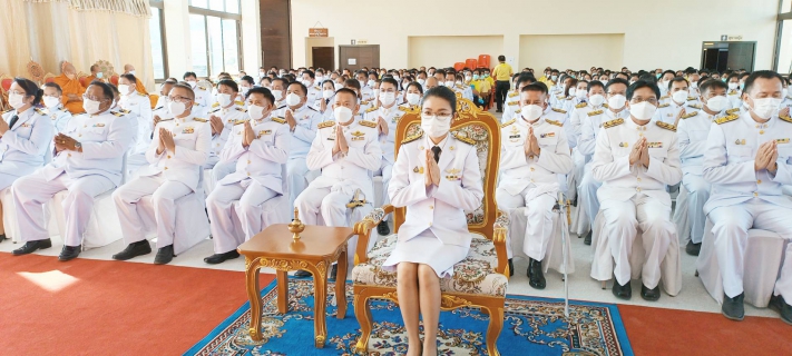 ไฟล์แนบ กปภ.สาขาเกาะคา เข้าร่วมพิธีทำบุญตักบาตรถวายพระราชกุศล และพิธีถวายสัตย์ปฏิญาณเพื่อเป็นข้าราชการที่ดีและพลังของแผ่นดิน   ........................................... เมื่อวันที่ 28 กรกฎาคม 2565 กปภ.สาขาเ