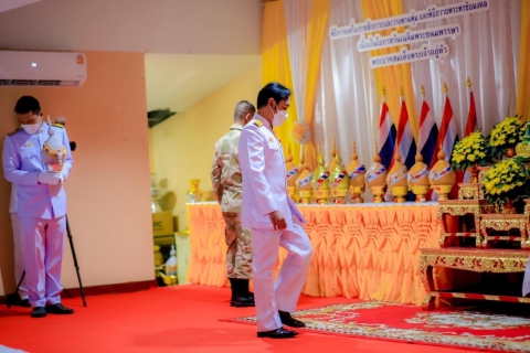 ไฟล์แนบ กปภ.สาขาเกาะพะงัน ร่วมพิธีถวายเครื่องราชสักการะ วางพานพุ่มและถวายพระพรชัยมงคล เนื่องในโอกาสมหามงคลเฉลิมพระชนมพรรษา 70 พรรษา พระบาทสมเด็จพระปรเมนทรรามาธิบดีศรีสินทรมหาวชิราลงกรณ พระวชิรเกล้าเจ้าอยู่หัว